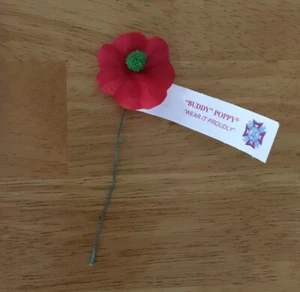 Vintage Buddy Poppy “Wear it Proudly” U.S. Veterans of Foreign Wars NOS - Picture 1 of 6