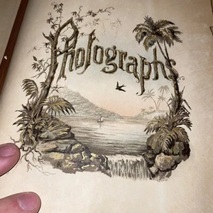 Antico album di carte armadio vittoriano del 1885 pieno di carte armadio - Foto 1 di 21