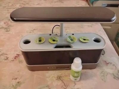 AeroGarden 100695-PPL - Fully Functional - Image 1 of 4