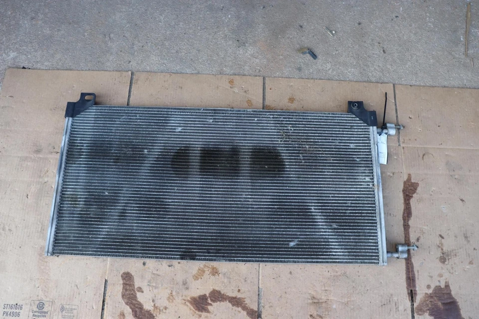 Chevy Tahoe 2000-2013 5,3 L aire acondicionado aire acondicionado condensador OEM Foto 1 de 4