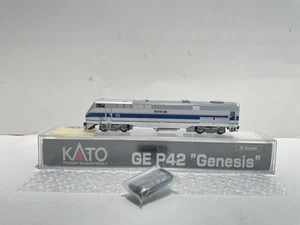 KATO Trains Spur N Modelleisenbahn GE P42 Amtrak Phase II Genesis Diesellok - Bild 1 von 16