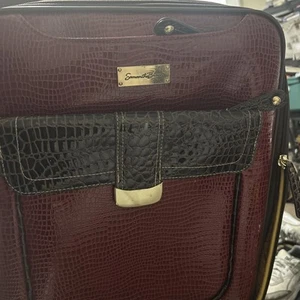 Samantha Brown Croc Spinner Luggage 22" Tote Burgundy Faux Leather 22x14x10 - Picture 1 of 7