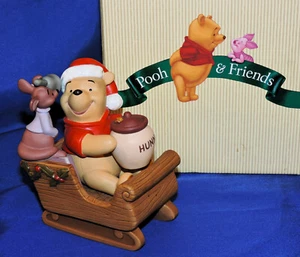 Weihnachten Disney Pooh & Friend Roo Ein Schlitten voller Geschenke Herzen voller Liebe - Bild 1 von 8