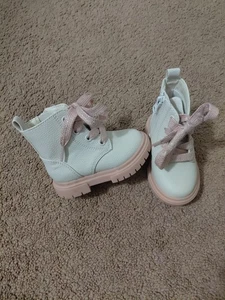 Cat & Jack Stiefel Kleinkind Mädchen Größe 5 Chelsea Schuhe  - Bild 1 von 10