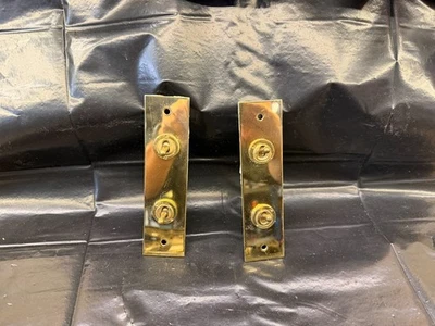 Forbes and Lomax 2 Gang Toggle Switch in Brass - Image 1 of 4