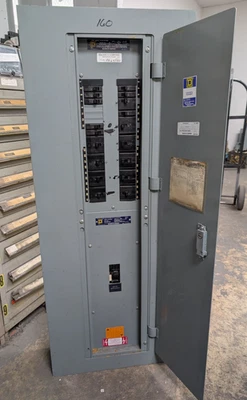 🤪 SQUARE D 150A MAIN BREAKER PANELBOARD 208Y/120V 3Ø 42 CIRCUIT NQOD442L225CU - Image 1 of 4