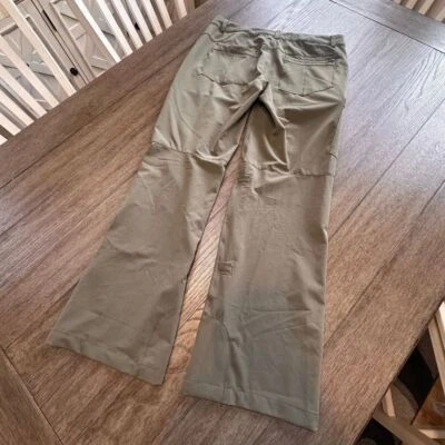 REI Womens 8 Petite Khaki Mountain Hiking Cargo Zip Pockets Stretch pants Olive - Image 1 of 4
