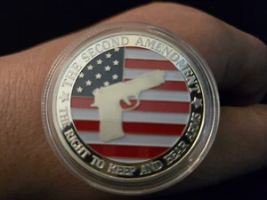 2nd Amendment Münze Silber Etui Recht, Waffen zu tragen Kurzwaffe amerikanische Flagge * - Bild 1 von 2