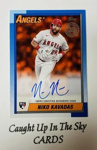 2025 Topps Update Niko Kavadas RC "1990 Topps" Orange On Card Auto #24/25 Angels - Bild 1 von 2
