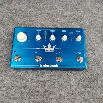 tc electronic FLASHBACK TRIPLE DELAY EFFECTOR 98737 - Bild 1 von 4