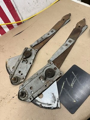 1969 1970 71 1972 NOVA OMEGA VENTURA APOLLO Right Left Window Regulator Cranks - Image 1 of 4