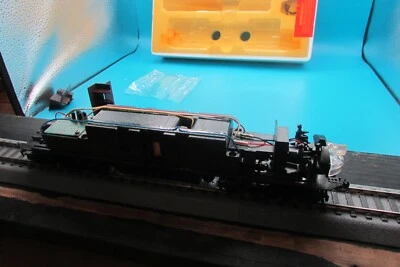 HO Scale Proto 2000 8116 E8/9 Locomotive Pennsylvania #5804A Lot#4479 - Image 1 of 4