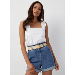 ICONE Ruffled Broderie Anglaise Cami en blanc par Simons | L - Photo 1/4