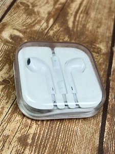 Apple Earpods Wired headphones white - Picture 1 of 5