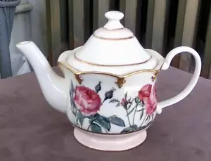 Goebel Smithsonian Institute Red Roses Individual 2 Cup Teapot - Picture 1 of 1
