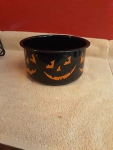 Black enameled metal Halloween Pumpkin candy treat bowl - Picture 1 of 5