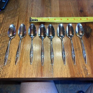 ONEIDA Stainless LASTING ROSE Set Of 8 TEASPOONS 6" Deluxe Glossy Community - Picture 1 of 4
