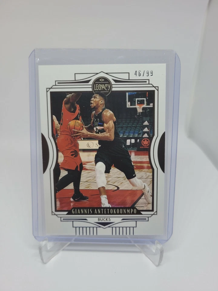 2020 Panini Chronicles Giannis Antetokounmpo SP /99 #689 - Image 1 of 2