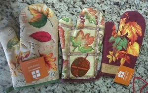 NEW 3 Count ESSENTIAL HOME Vintage FALL OVEN MITTS - Picture 1 of 2