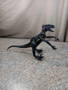 Jurassic World INDORAPTOR Mattel Actionfigur schwarz gold Dinosaurier Spielzeug 2017 - Bild 1 von 9