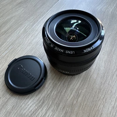 Lente gran angular Canon EF 28 mm f2,8 Prime vintage Japón Foto 1 de 4