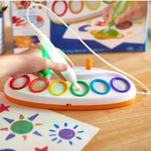 Crayola Colour Wonder Magic Light Brush | Gifts For Kids Same Day Dispatch - Picture 1 of 13