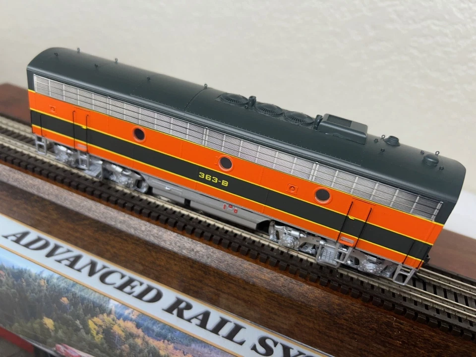 GREAT NORTHERN EMPIRE BUILDER F7 - B unit 363B- DCC / QUANTUM SOUND HO Scale NEW - Image 1 of 4