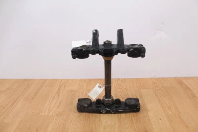 Kawasaki KLR 650 2000 abrazaderas triples/soporte de horquilla para árboles Foto 1 de 4