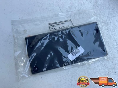 2016-2018 KIA SORENTO FRONT BUMPER LICENSE PLATE MOUNTING BRACKET OEM 86519C6000 - Image 1 of 4