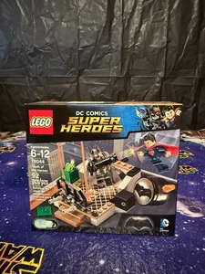 LEGO -DC COMICS 76044 Clash of the Heroes Super Heroes SEALED BRAND NEW! NICE!!! - Picture 1 of 7