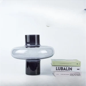 Graue Glasvase, großer Bauch, fliegende Untertasse, Hydrokultur TV Display, Blumenware - Bild 1 von 16