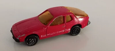  MAJORETTE  France  PORSCHE 924   rouge  ech 1/60  réf  247   bon état - Photo 1/4