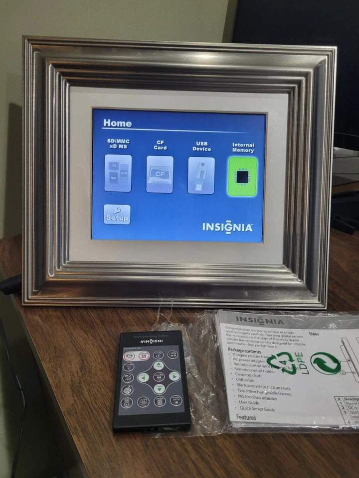 Insignia 8" LCD Digital Photo Frame NS-DPF8TR - Image 1 of 1