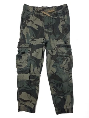 Pantalones cargo Wrangler regular ajuste cónico verde camuflaje para niño talla 8R Foto 1 de 4