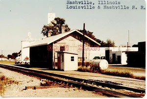 4A753 RP 1970s/80s LOUISVILLE & NASHVILLE RAILROAD STATION NASHVILLE IL - Picture 1 of 1