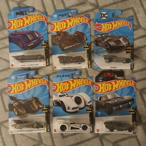 6 Hot Wheels Batmobiles - Neu im Paket - ungeöffnet.  Neu im Karton.  - Bild 1 von 10