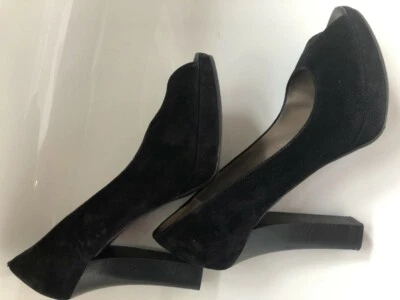 Zapatos de tacón alto de gamuza para mujer Hugo Boss talla 39 ligeramente usados  Foto 1 de 3