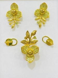 Solid Silver 925 Shaped Flower Ring 8.25Sized & Earring With Natural Peridot - Picture 1 of 9