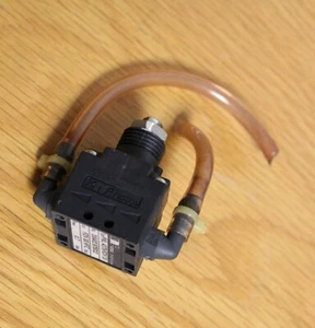 KNF FLODOS CH-6210 Sursee PML 4378-FDV 30 Valve, P werk: 0.77bar - Picture 1 of 3