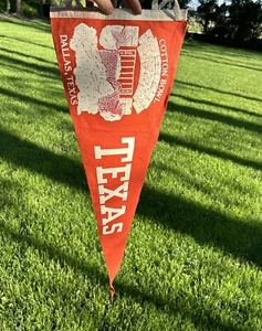 PENNANT COLLEGE  FOOTBALL FELT TEXAS LONGHORNS COTTON BOWL DALLAS TEXAS 1960s - Picture 1 of 20