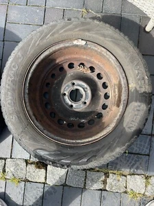 3 Reifen, eine mit Felge, für Selbstabholer, 30€ - Bild 1 von 13