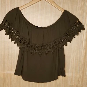 Ambiance Womens NWT Off The Shoulder Cropped Top Small - Picture 1 of 5
