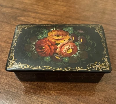 VTG Russian Lacquer Floral Hinged Lid Jewelry Trinket Box Red Inside - Signed - Image 1 of 4