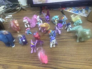 My little Pony Spielzeug Konvolut, 19 verschiedene Ponys & Größen, gebraucht - Bild 1 von 12