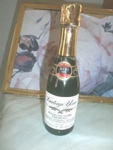 AVON 1979 WILD COUNTRY COL. CHAMPAGNE BOTTLE - NWOB - Picture 1 of 2