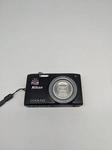Nikon Coolpix S2700 digital camera black 16 MP - Picture 1 of 8