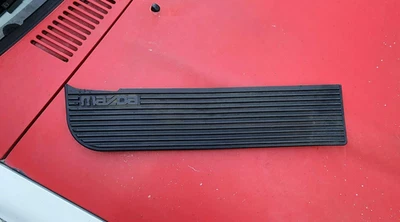 1987-1993 MAZDA B2200 B2600I 2/4WD Truck OEM Rear Bumper-Step Pad Left UB3950250 - Image 1 of 4