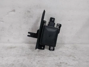 2017 Genesis Genesis G80 Other Module 95811-B1600 - Picture 1 of 4