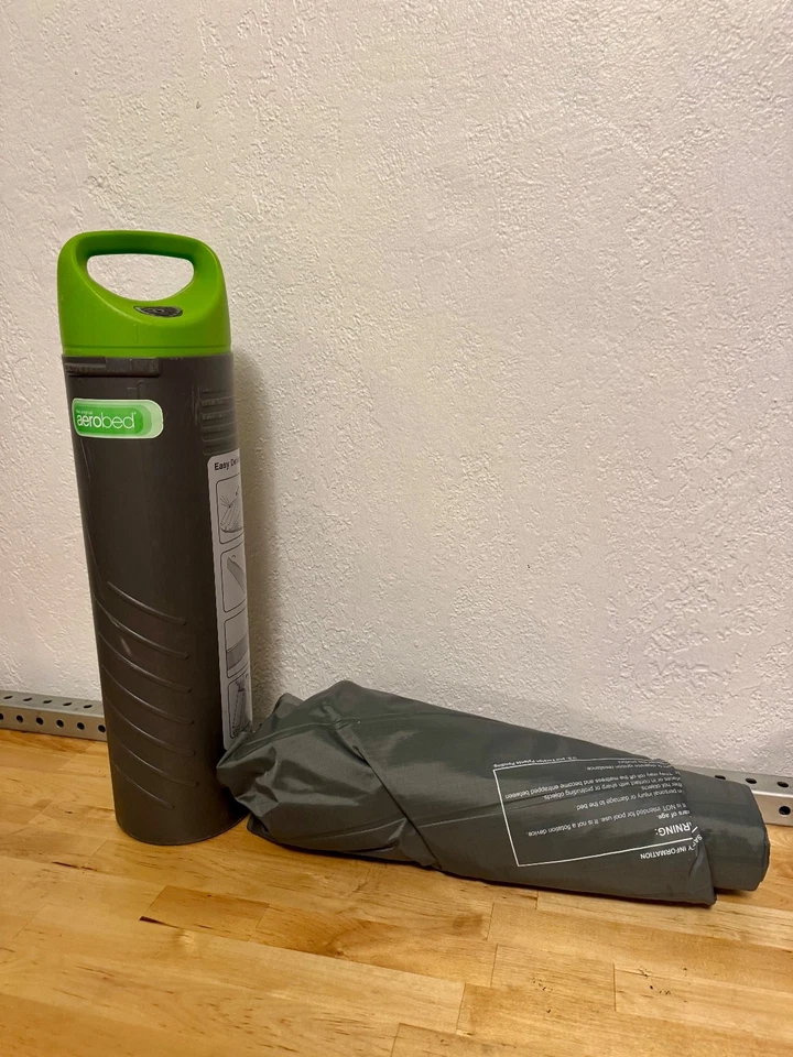 Colchón inflable Pakmat aerobed raro - diseño de cilindro compacto Foto 1 de 4