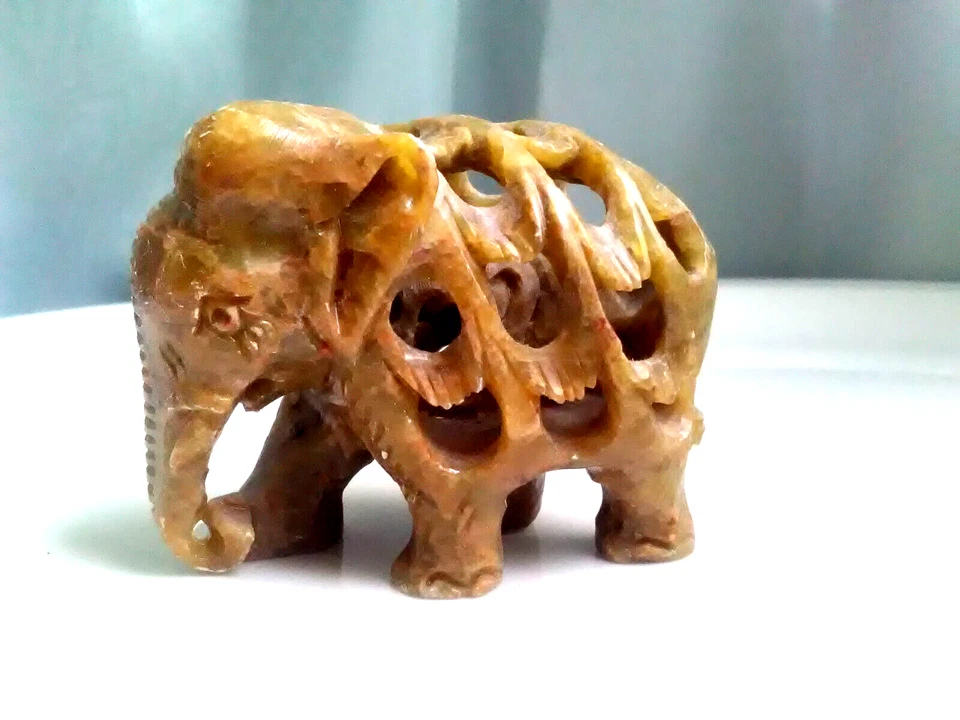 Figur Elefant Stein Kunsthandwerk filigran geschnitzt wohl Asien Indien Vintage - Bild 1 von 4